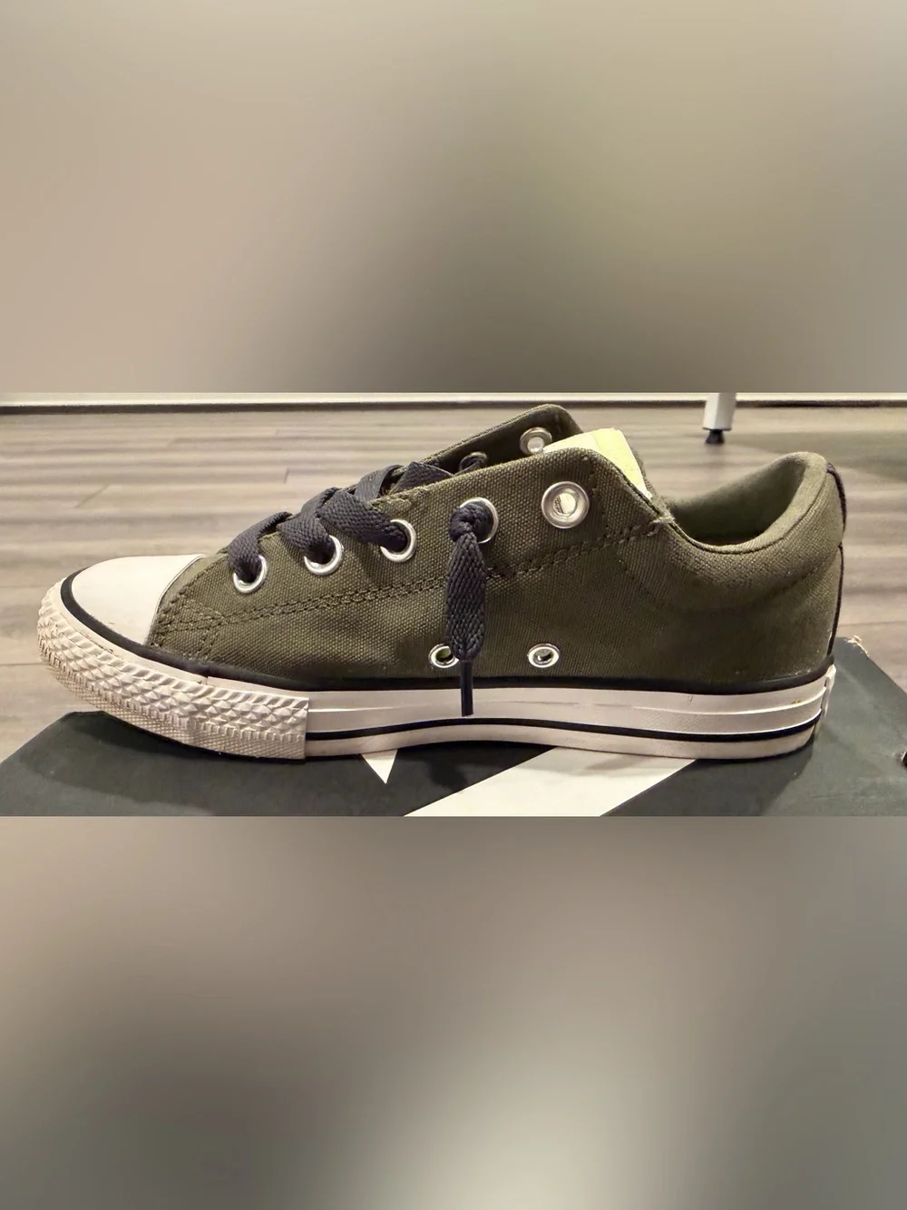 Converse Low Top Canvas Sneakers - Olive